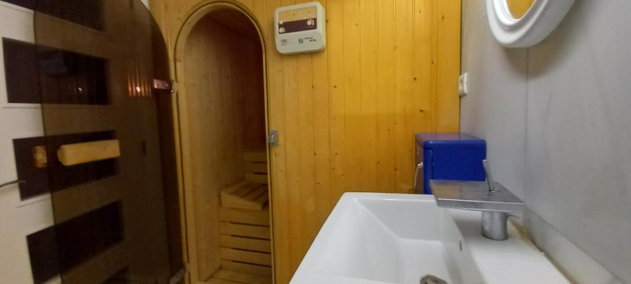Chalet Con Piscina, Sauna Y Jacuzzi Cerca Del Mar A Media Hora De Bilbao Y Santander El Puente  Dış mekan fotoğraf